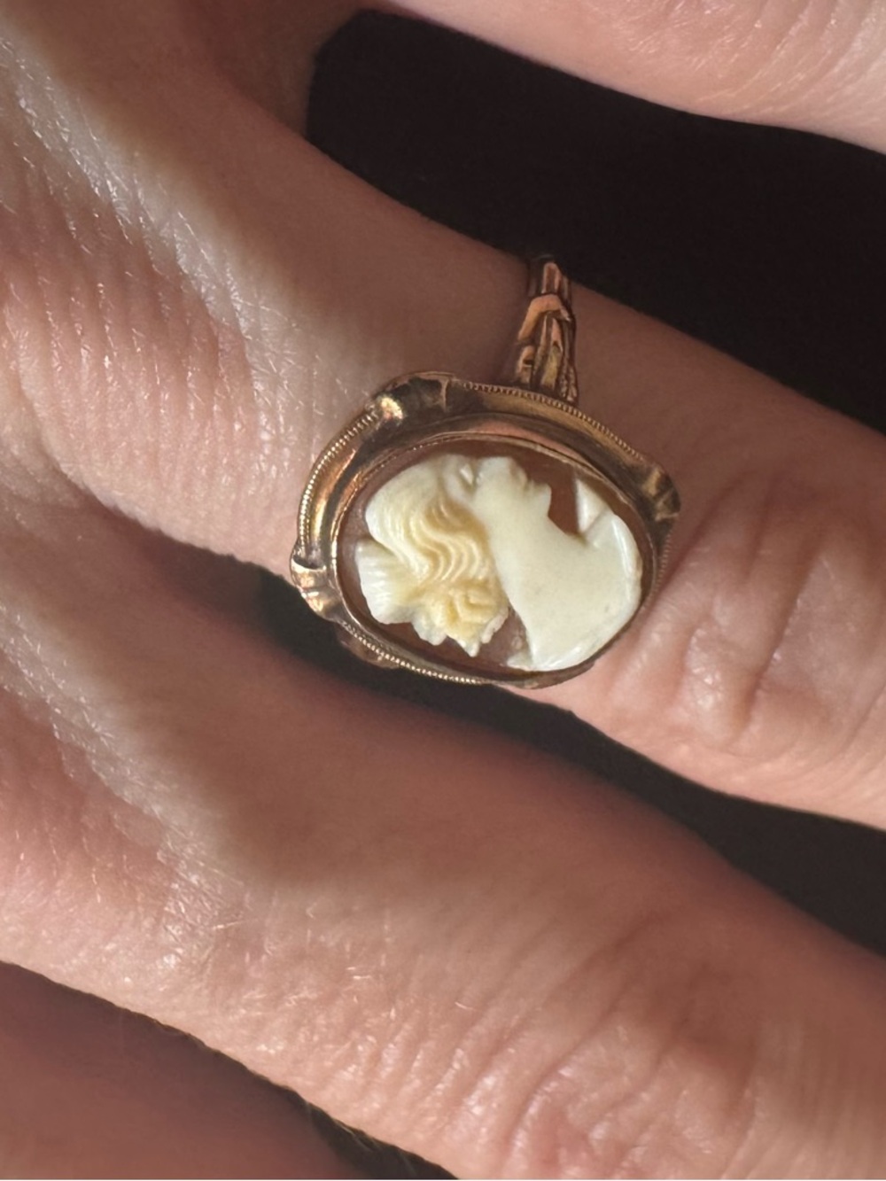 VINTAGE SHELL CAMEO RING 10K YELLOW GOLD ANTIQUE